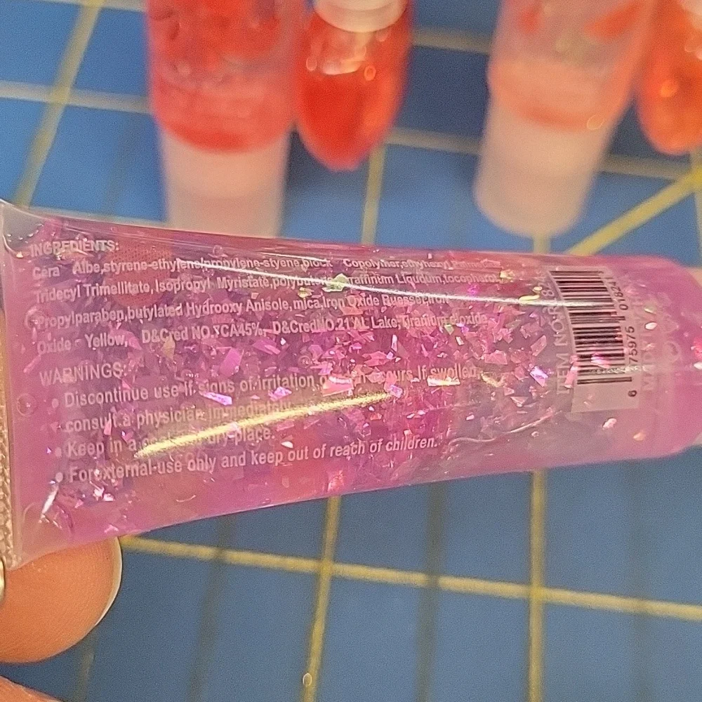 Rimocoo Lip Gloss Set of 3 w Lip Gloss Heart on a Chain 2n1 Each 15ml